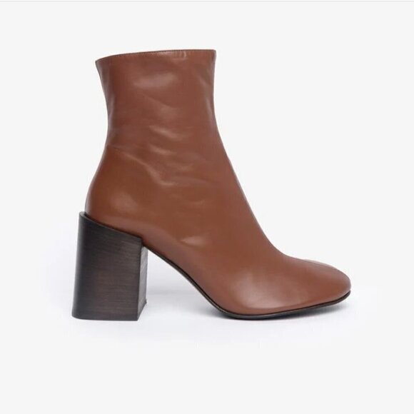 Acne Studios Woman Saul Boot in Cognac Brown Mob Wife - Picture 1 of 11